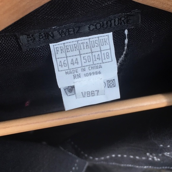 Jacket by Alain Weiz Couture - Picture 3 of 4